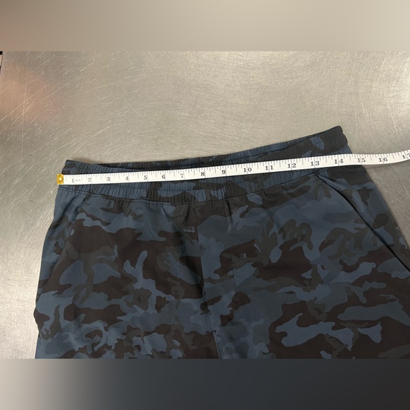 Lululemon Pace Breaker Shorts EUC - Picture 7 of 9